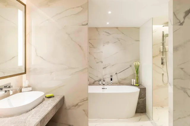 جناح ديلوكس بسرير كينج بغرفة نوم واحدة، Le Meridien Dubai Hotel and Conference Centre 4/5