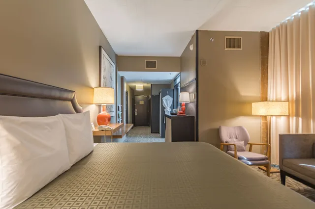 لوفت بريميوم ركني بسرير كينج، Proximity Hotel 2/3