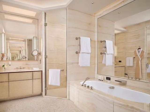Premier, Suite, King Bed, The Peninsula London 1/4