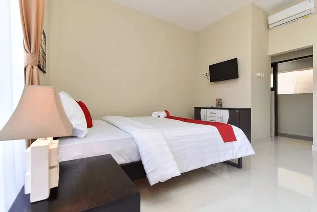 Reddoorz، Reddoorz Plus Near Jalan Imam Bonjol Denpasar 2/4