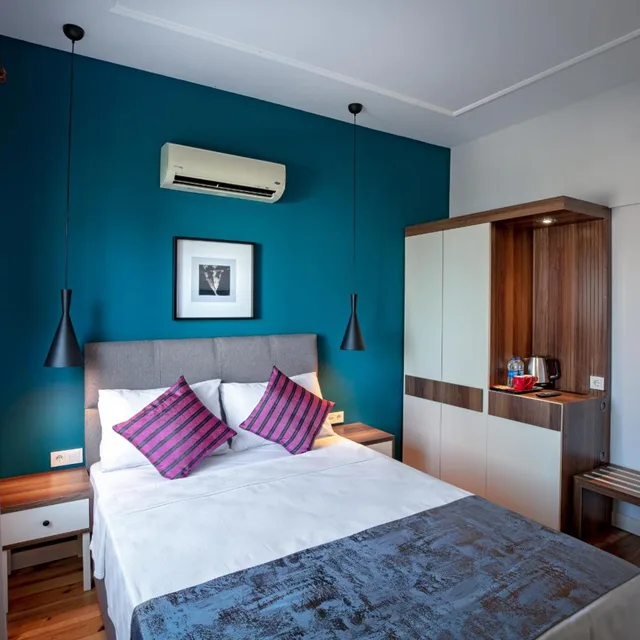 غرفة ديلوكس بسرير مزدوج بإطلالة على البحر بشرفة، Mono Hotel 4/10