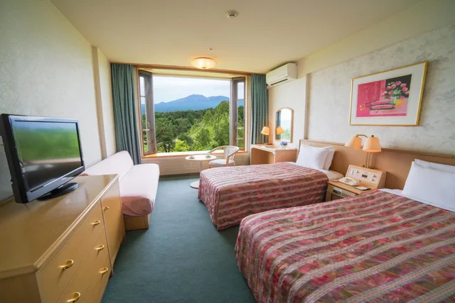 Room, Twin Beds, Side View, Sofa، Tsumagoi Prince Hotel 2/2