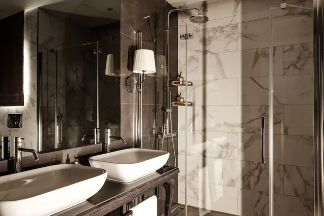 جناح ديلوكس بسرير كوين مع أريكة، 1926 Le Parisot Boutique Suites 2/2