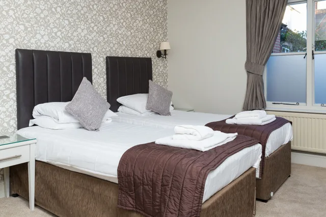 غرفة سوبيريور بسرير مزدوج، Dog Amp Bear Hotel 7/9