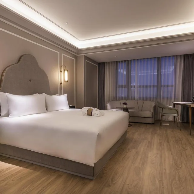 غرفة تنفيذية بسرير كينج، Mercure Shanghai Hongqiao Central 1/4