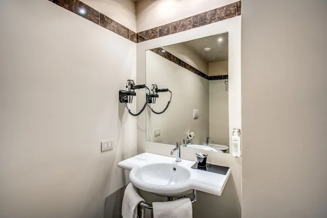 غرفة قياسية رباعية بسريرين مزدوجين، Boutique Hotel Galatea 7/8