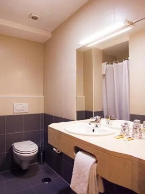 غرفة بسرير مزدوج مع سرير إضافي، Hotel 4 Estacoes 6/7