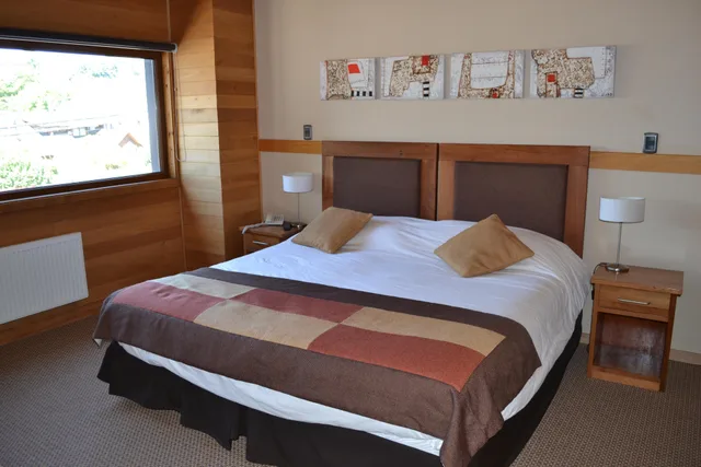 جناح بسرير مزدوج بجاكوزي، PUERTO CHICO HOTEL 1/3