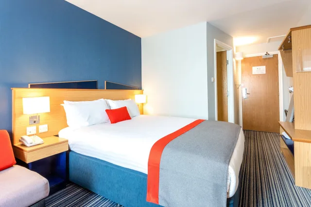 غرفة قياسية بسرير مزدوج مع أريكة، Holiday Inn Express Perth 5/10