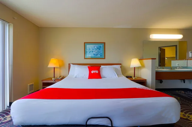 جناح فاخر بسرير كينج بإطلالة على البحر بحوض جاكوزي، Siletz Bay Beachfront Hotel by OYO Lincoln City 2/10