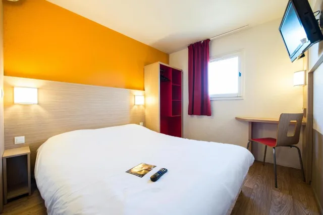 غرفة قياسية بسرير مزدوج، Hotel Kennedy Parc Des Expositions 1/1