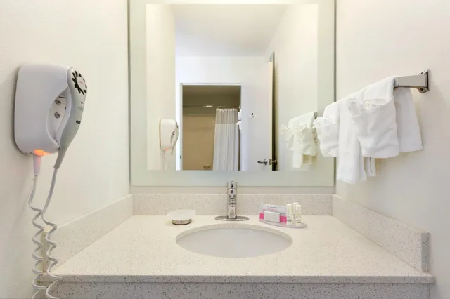جناح لذوي الإعاقة، Springhill Suites Memphis East/Galleria 4/6