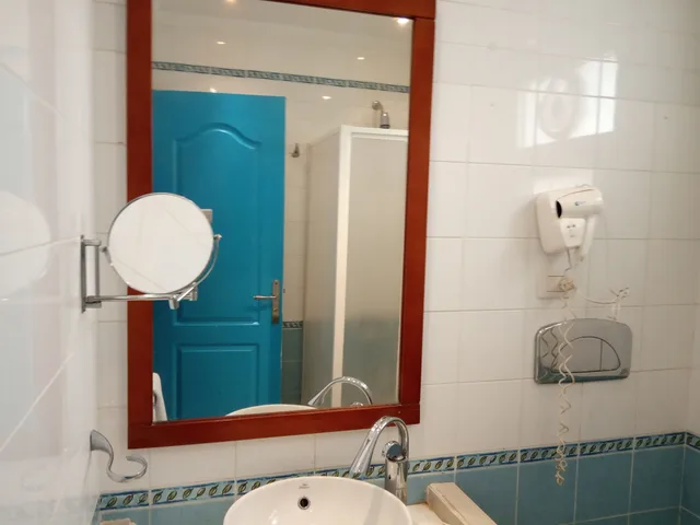 غرفة قياسية ثلاثية بسرير مزدوج مع أريكة، Delta Sharm Resort 3/3