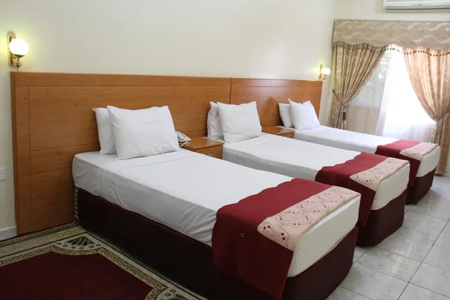 غرفة كلاسيكية رباعية بسرير فردي، Al Ahrar Hotel 2/6