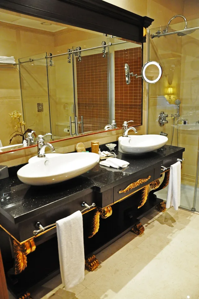 جناح جونيور بسرير كينج، Movenpick Hotel Izmir 8/9