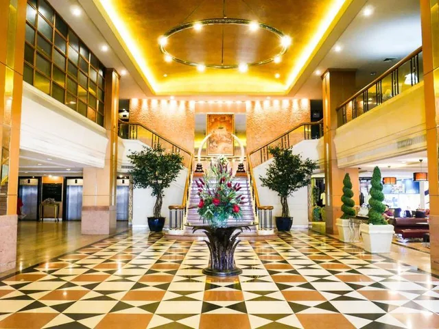 استوديو اقتصادي، Indra Regent Hotel 1/1