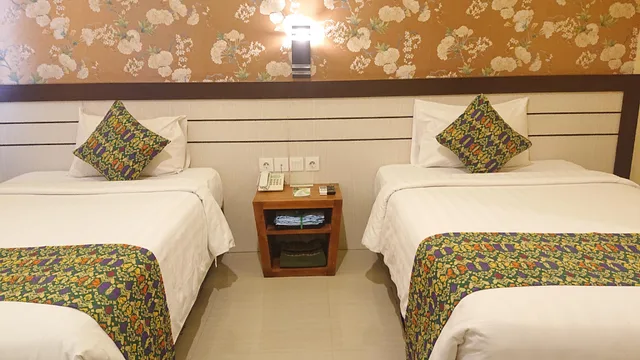 غرفة قياسية بسرير كوين، Grand Madani Hotel Syariah (ex Grand Madani Hotel by Prasanthi Syariah) 1/2