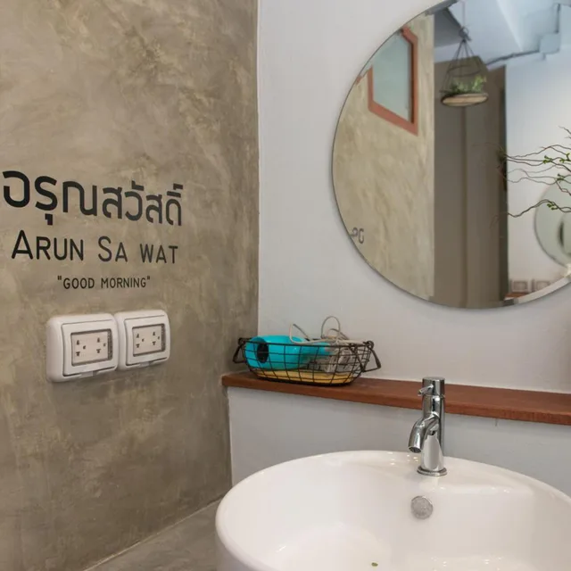 سكن مشترك بخمسة أسرّة للنساء، Barn And Bed Hostel 4/8