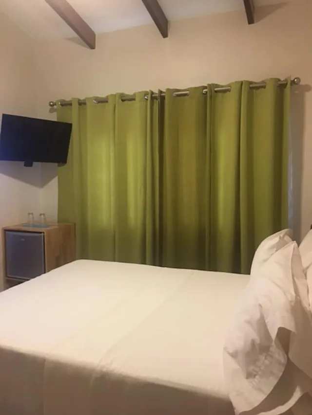 غرفة بسرير كوين، Ten North Tamarindo Beach Hotel 2/3