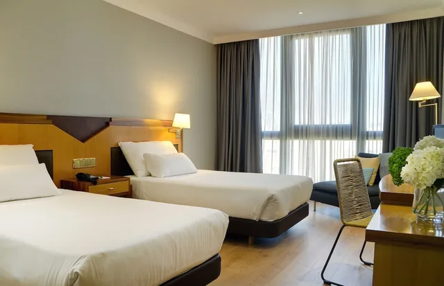غرفة مفردة بسرير مزدوج، Hotel Oca Puerta Del Camino 2/4