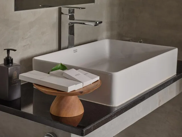 غرفة سوبيريور بسرير مزدوج بشرفة، The Motifs Eco Hotel 6/6
