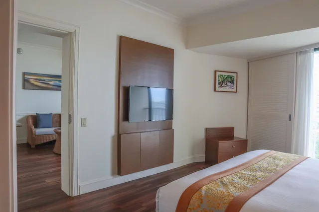 جناح عائلي بسرير كينج وسريرين منفصلين، Lotte Hotel Guam 1/5