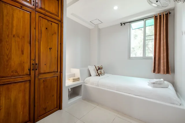 Family Suite, 1 Double and 1 Single Bed, Prinz Garden Villa Hua Hin 6/9