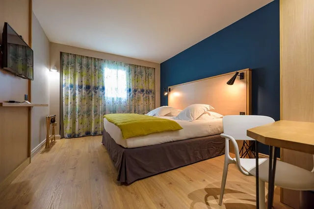 Family, Suite, King Bed, Best Western Montecristo 2/11