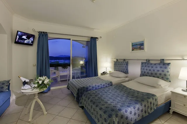 Relax, Twin Beds, Sea View, Sofa، Royal Asarlik Beach Hotel 1/1