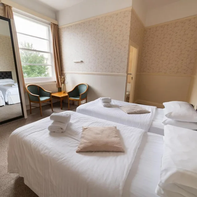 غرفة قياسية بسريرين منفصلين، Devonshire Hotel 1/7