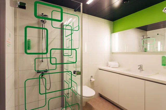غرفة قياسية بسرير مزدوج، Harry's Home Dornbirn 2/2