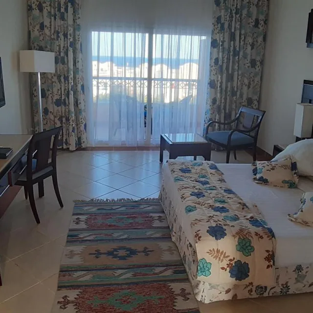 Room, Double Bed, Side Sea View، Concorde Moreen Beach Resort & Spa - All Inclusive 8/10