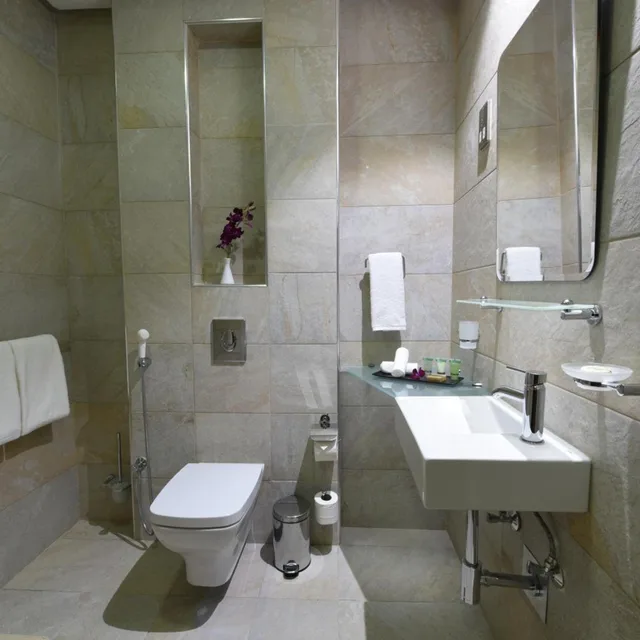غرفة قياسية، Ramada Encore By Wyndham Kuwait Downtown 8/11