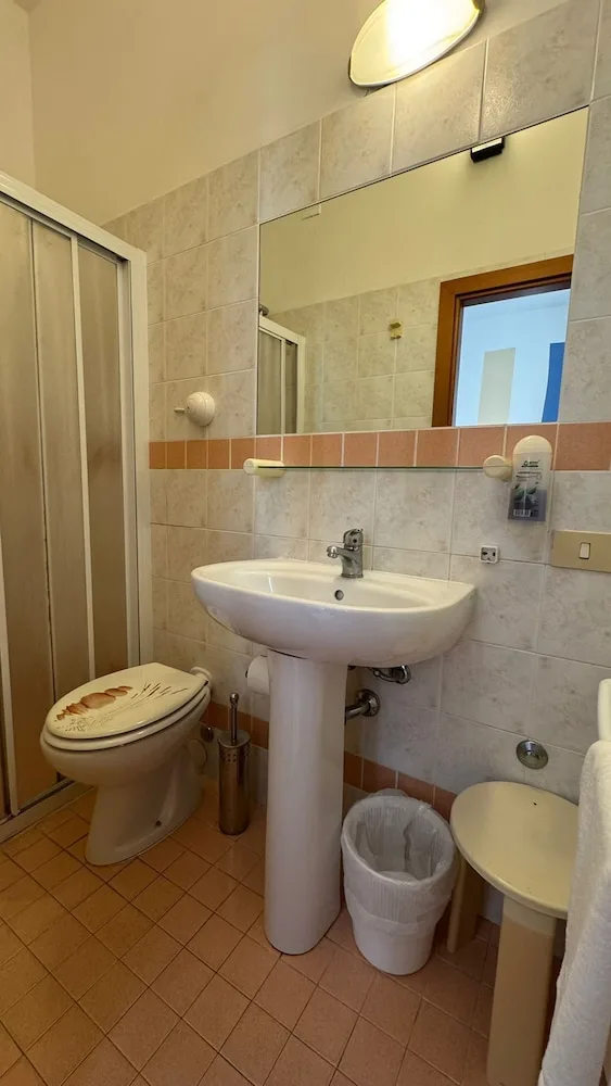Smart, Budget, Double and Bunk Bed، Hotel Villa Caterina 3/5