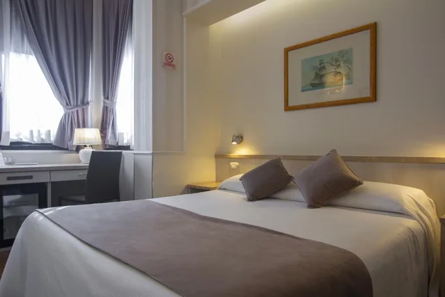 غرفة بسرير مزدوج، Flora Hotel Milan 2/10