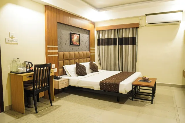 2 Bedrooms, Family, 1 Single and 2 Queen Beds، Mount Amara Hotel and Spa 4/9