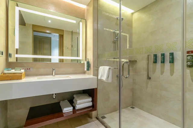 Room, King Bed, 180 Degrees View, Corner، Hilton Garden Inn Foshan 4/4