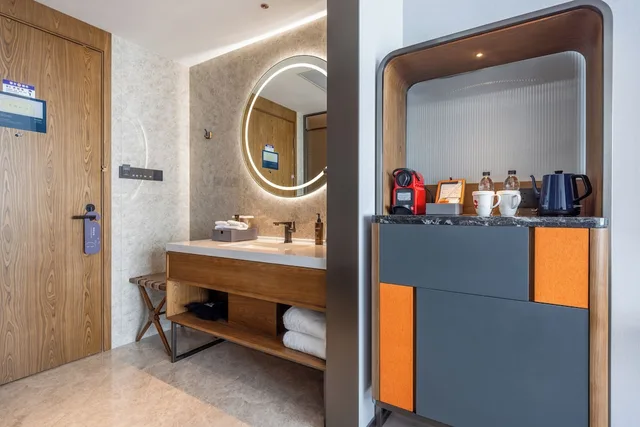 غرفة سوبيريور مفردة بسرير كينج، UrCove by HYATT Guangzhou Huadu Baiyun International Airport 4/5