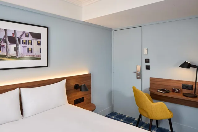 غرفة سوبيريور ثلاثية، Timhotel Paris Gare Du Nord 2/8