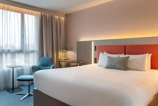 غرفة ديلوكس بسرير كينج، Courtyard By Marriott Paris Saint Denis 2/10