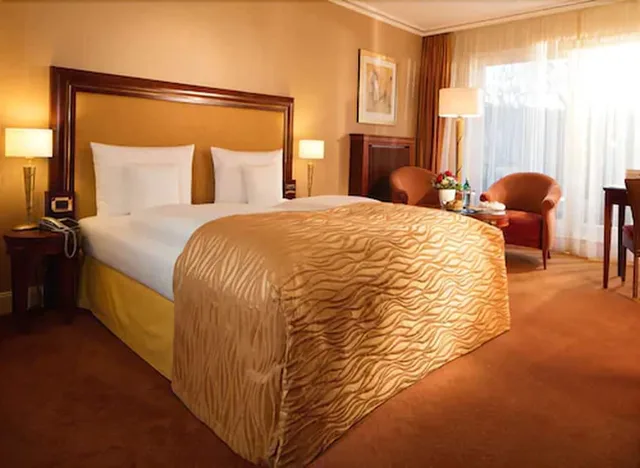 غرفة ديلوكس بسرير كينج، Hotel Gran Belveder 2/5