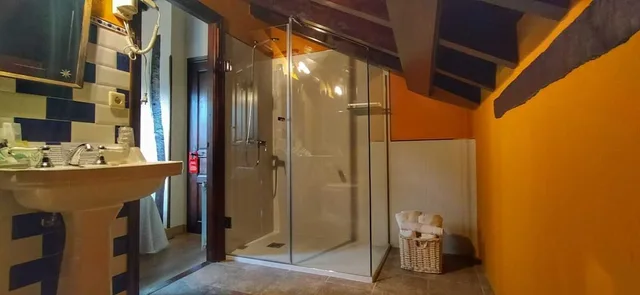 Economy, Double Bed, Attic، La Casona de Tresgrandas 8/8