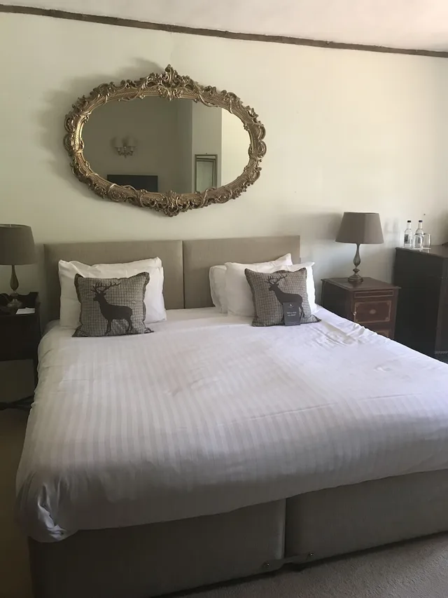 غرفة سوبيريور بسرير مزدوج، Seckford Hall Hotel Spa 1/5