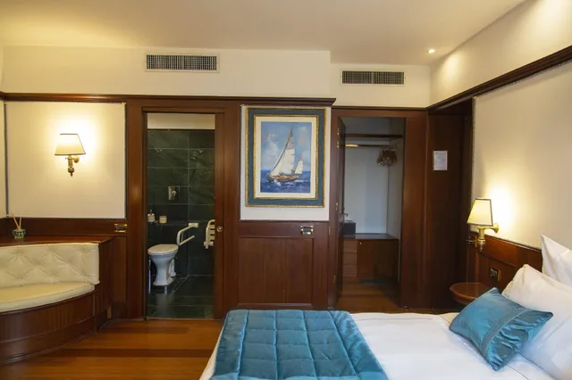 Deluxe, Lagoon View، Bucintoro 1/2