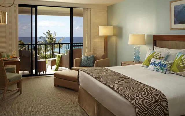 غرفة بسرير كينج بإطلالة جزئية على البحر، The Ritz-Carlton O ahu, Turtle Bay 1/3
