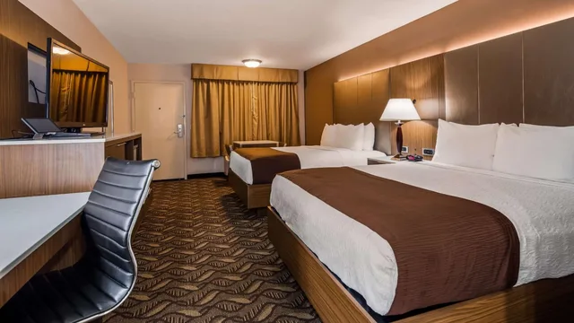 غرفة ديلوكس بسريرين كوين، Best Western Airport Plaza Inn - Los Angeles LAX Hotel 2/10