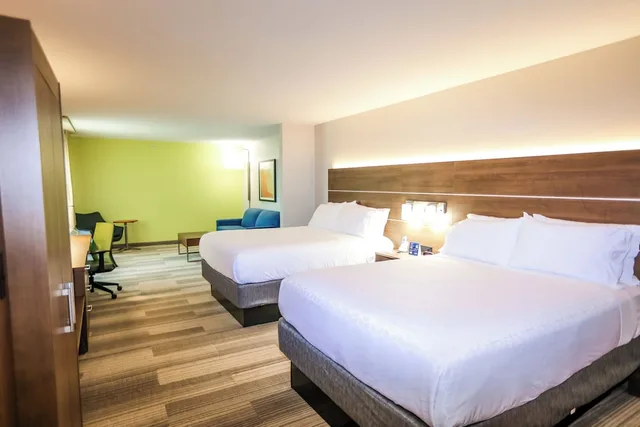 غرفة قياسية بسريرين كوين، Holiday Inn Express Hotel And Suites Memphis Germantown 2/4