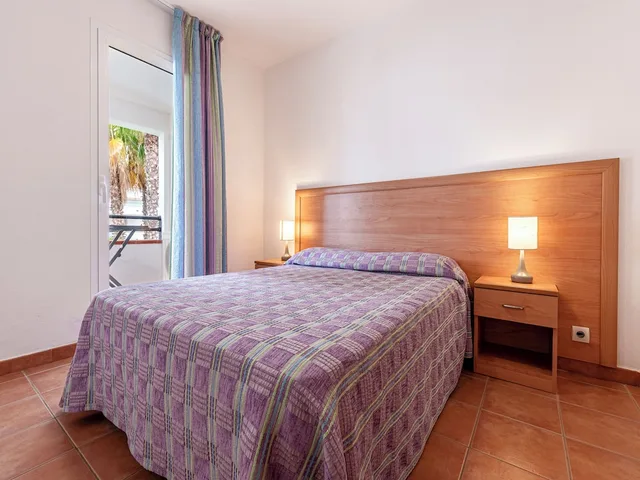 3 Rooms, Apartment, Double and Twin Beds, Trundle Bed, Sea View، Residence Sognu Di Rena 3/7