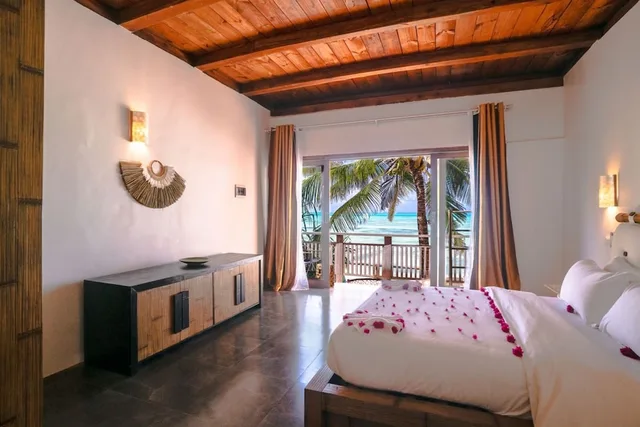 غرفة سوبيريور بسرير مزدوج بإطلالة على البحر، Coral Rock Hotel 5/10