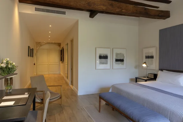 جناح جونيور بسرير كينج بشرفة، Hotel Calatrava 6/10